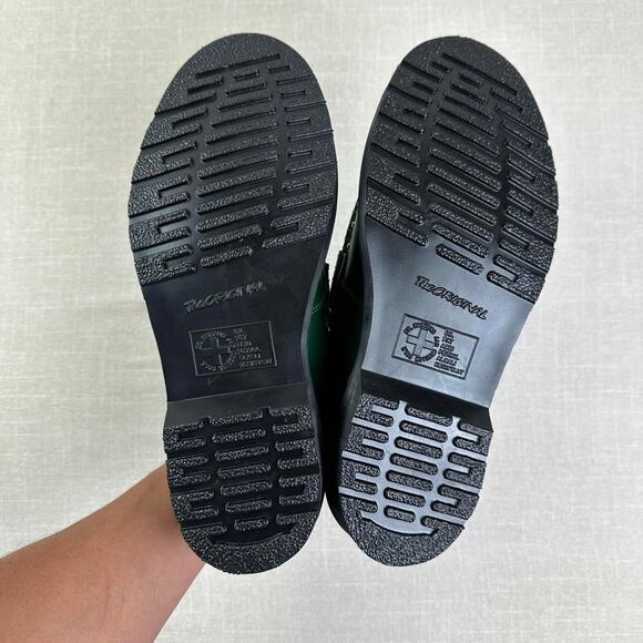 ๐ Supreme x Dr. Martens Studded Penton Loafer "DMS Green" 8W - Picture 7 of 7